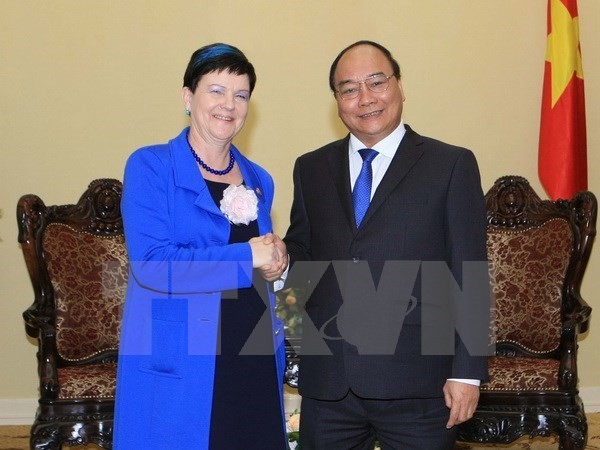 Deputy PM meets with UK Parliamentary Under-Secretary of State - ảnh 1